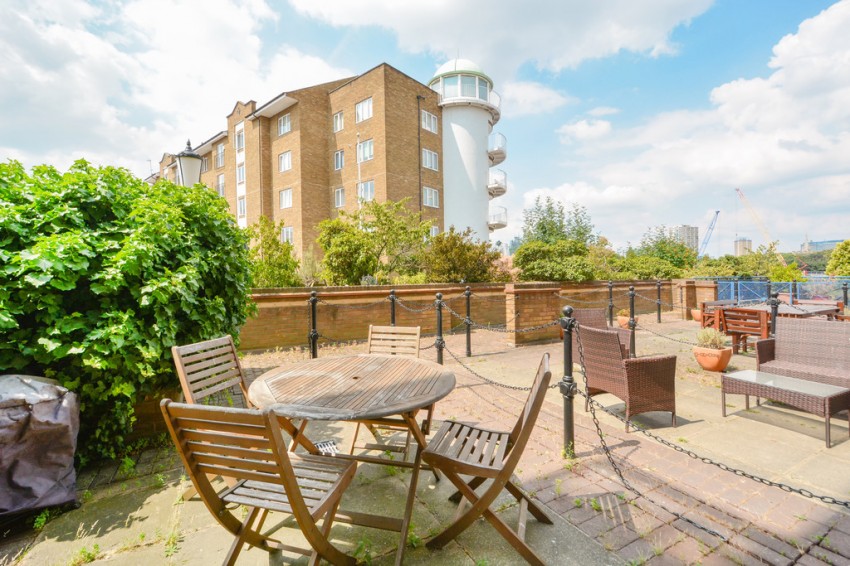 Images for Blenheim Court, King & Queen Wharf, SE16