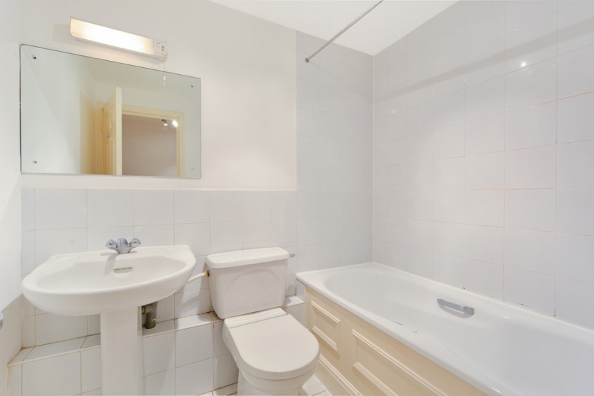 Images for Blenheim Court, King & Queen Wharf, SE16