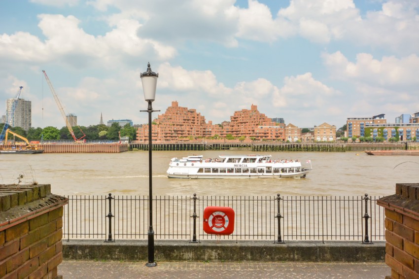 Images for Blenheim Court, King & Queen Wharf, SE16