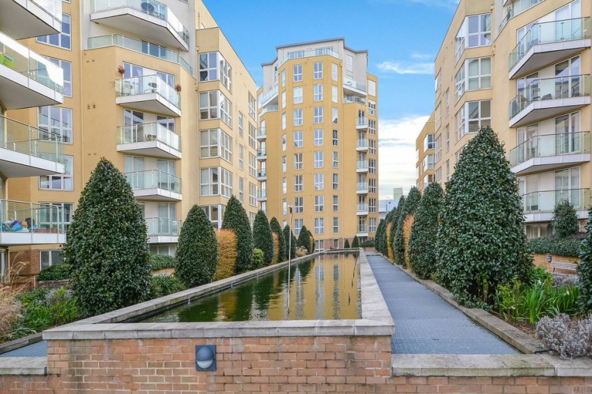 Images for Pavillion House, Water Gardens Square