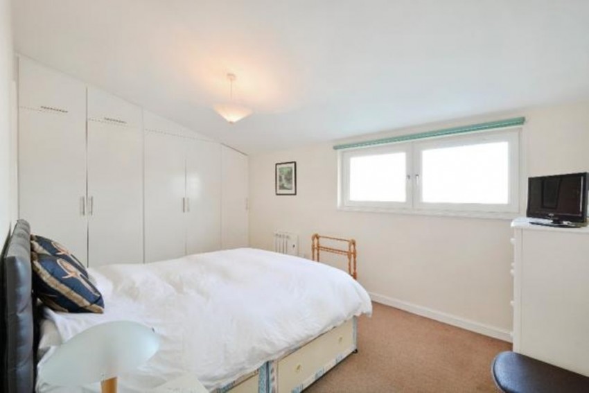 Images for Rushcutters Court, 2 Boat Lifter Way, SE16