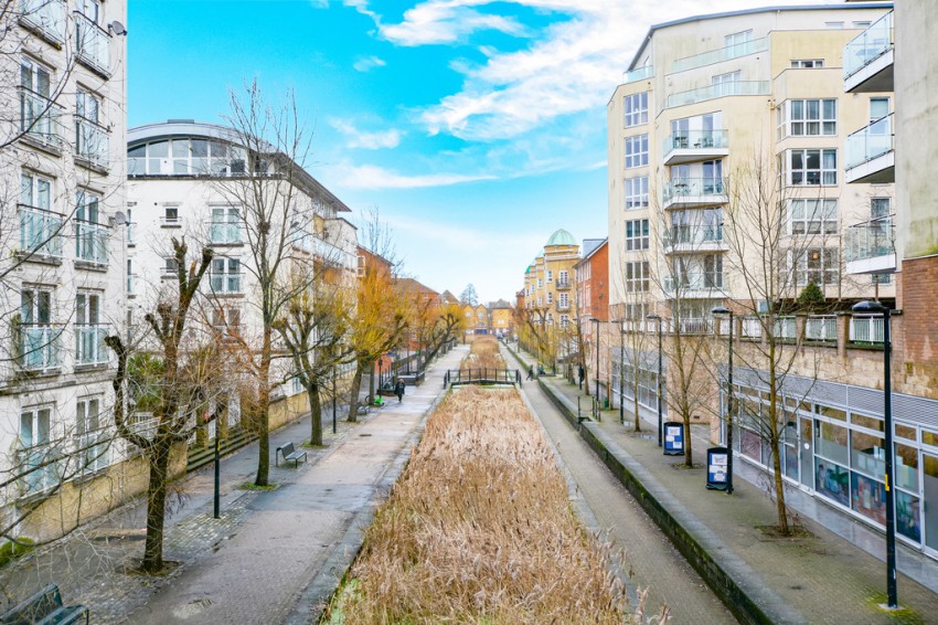 Images for Dovecote House, Water Gardens Square