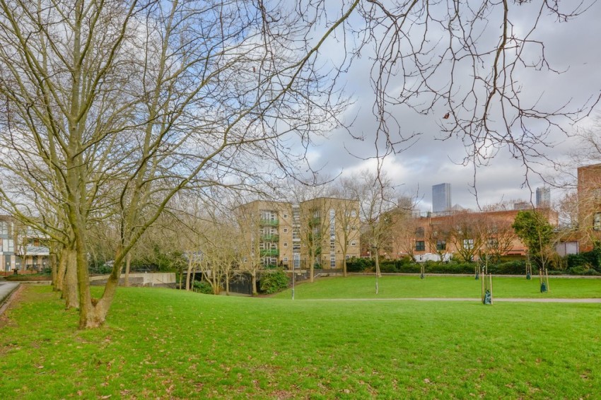 Images for Brunswick Quay, London