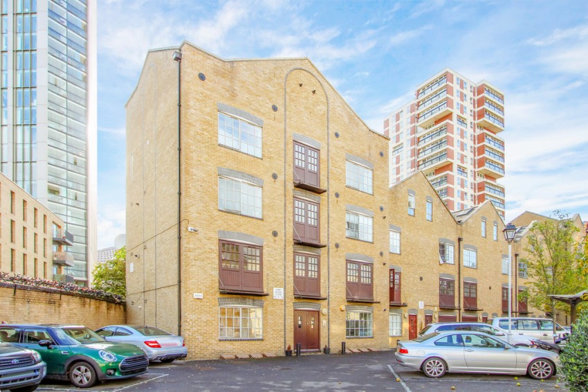 Images for Pump House Close, London