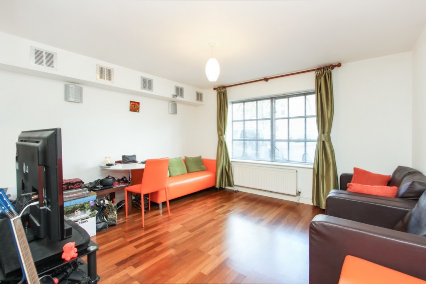 Images for Pump House Close, London