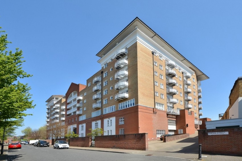 Images for New Caledonian Wharf, SE16, London
