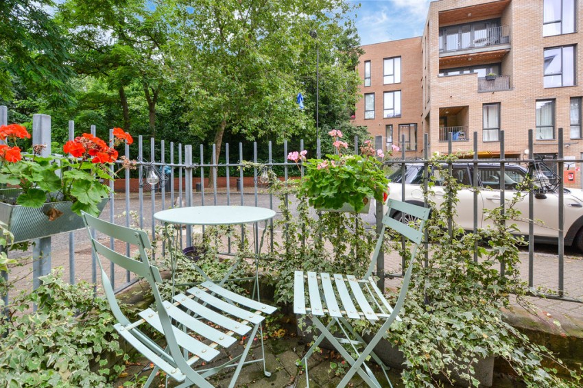 Images for Chandlers Court, Canada Water, SE16