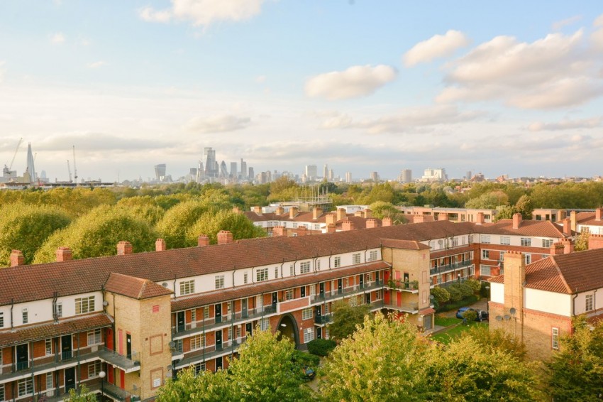 Images for New Caledonian Wharf, Canada Water, SE16