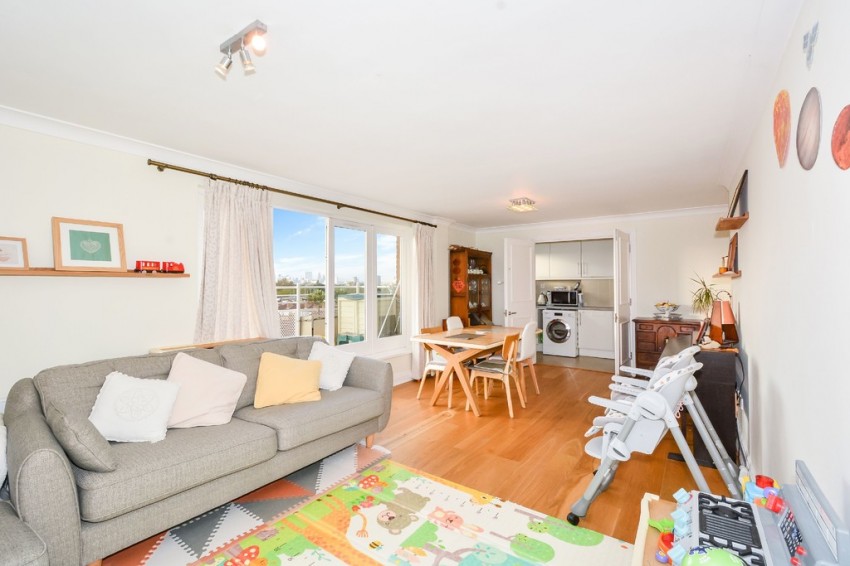 Images for New Caledonian Wharf, Canada Water, SE16