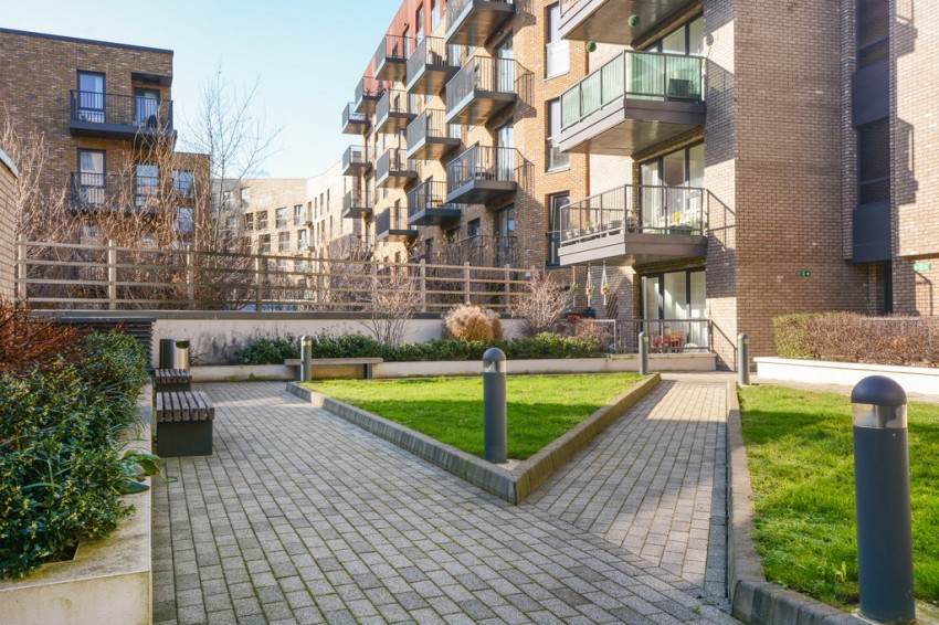 Images for Harbourside Court, Marine Wharf East, SE8