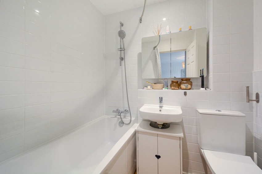 Images for Melville Court, Croft Street, SE8