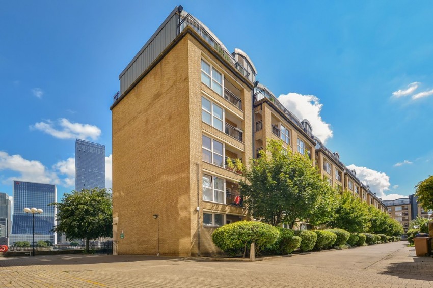 Images for Mermaid Court, Rotherhithe Street, London, SE16