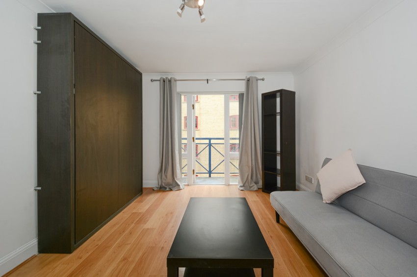 Images for Windsor Court, King & Queen Wharf, SE16