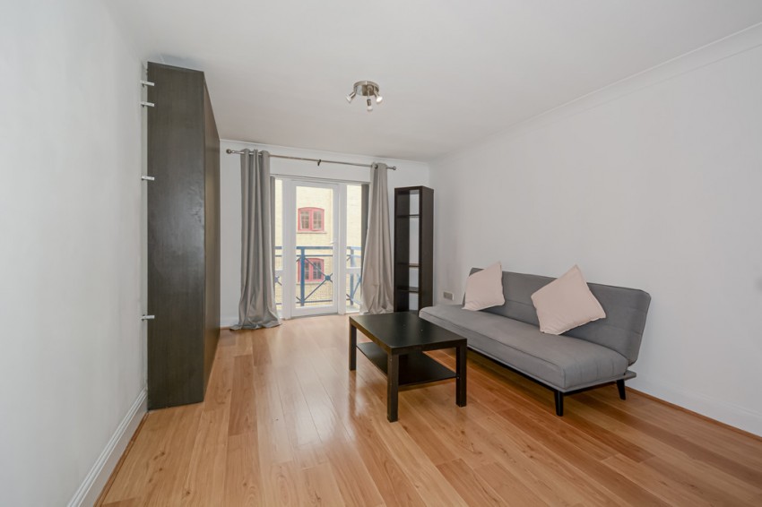 Images for Windsor Court, King & Queen Wharf, SE16