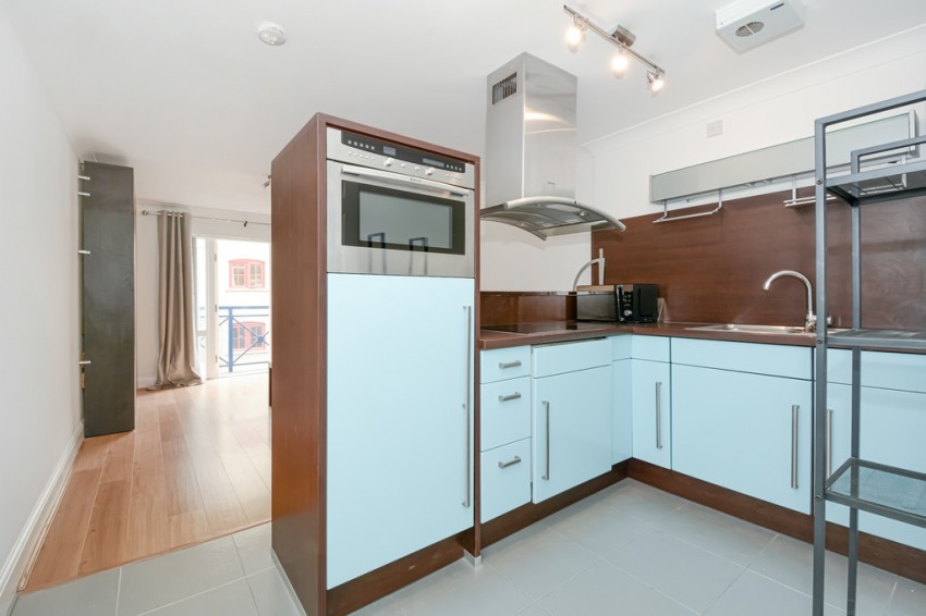 Images for Windsor Court, King & Queen Wharf, SE16