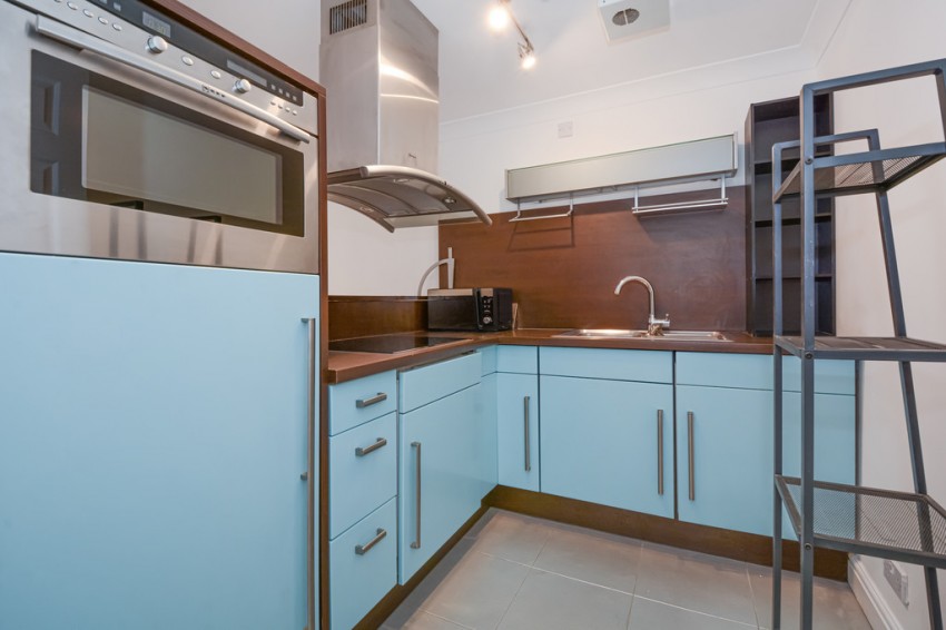 Images for Windsor Court, King & Queen Wharf, SE16
