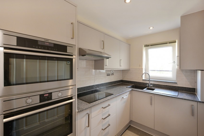 Images for Woodland Crescent, Canada Water, SE16