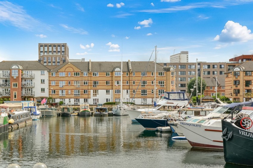 Images for Transom Close, Canada Water, SE16