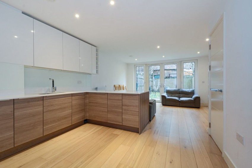 Images for Mary Rose Square, Plough Way, SE16