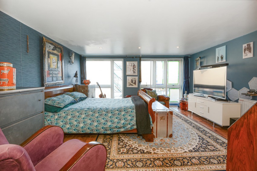 Images for Prince of Orange Court, Orange Place, SE16