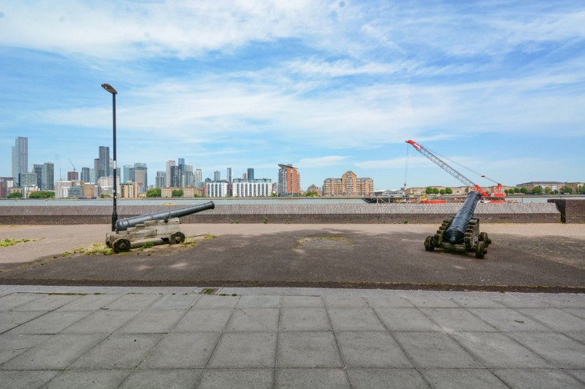 Images for Aragon Tower, George Beard Road