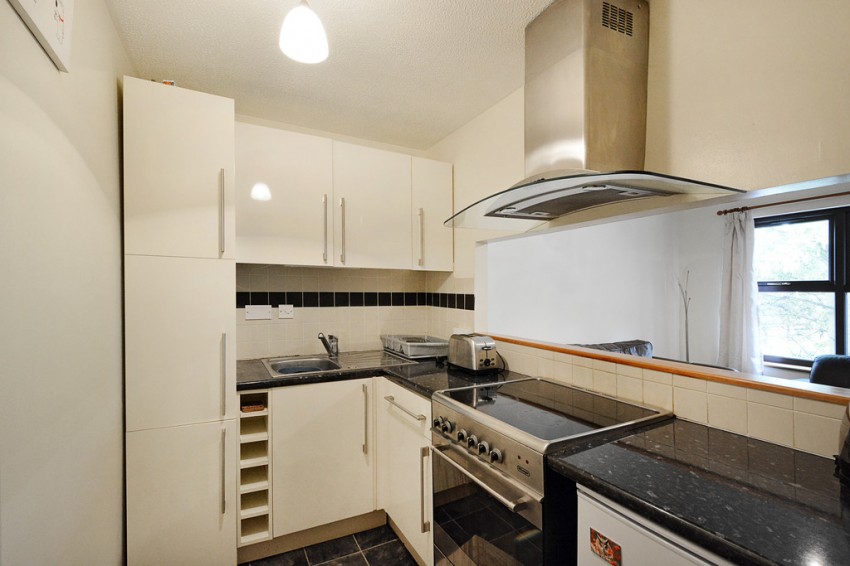 Images for Kinburn Street, Canada Water, SE16